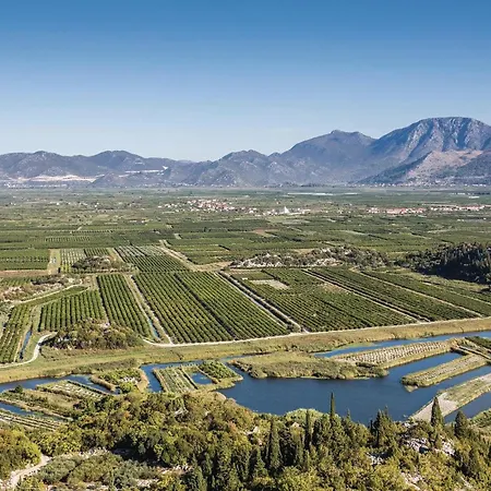 Lovely In With Wifi コマルナ